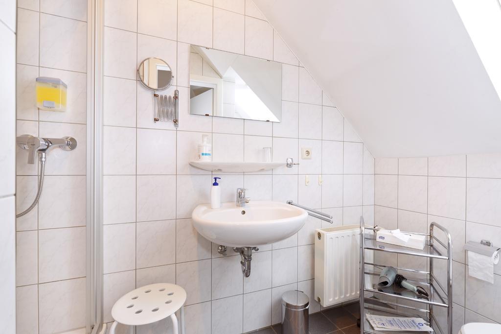 Gaestehaus Drostenhof Rees Room photo